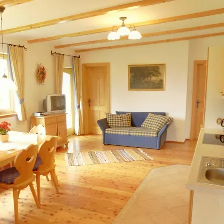 纳斯费尔德弗雷霍夫公寓