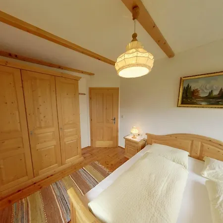 纳斯费尔德弗雷霍夫公寓